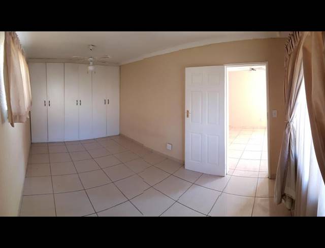 3 BEDROOM HOUSE FOR SALE IN DALPARK EXT 6